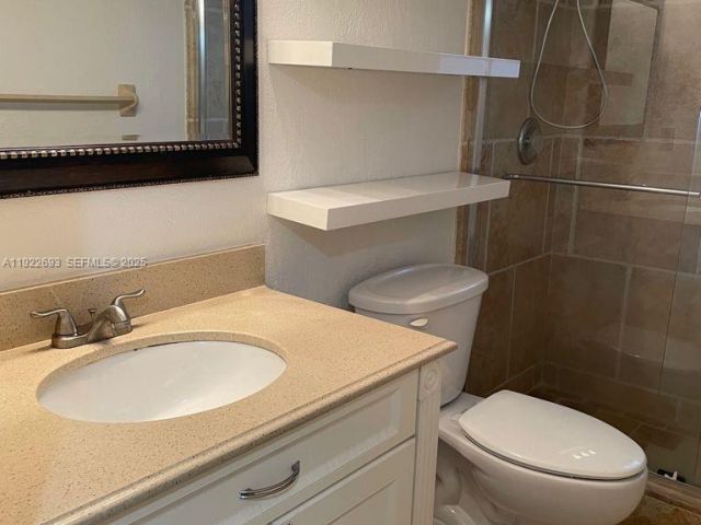 Дом в аренду по адресу 3141 N Palm Aire Dr 3141 - фото 7429226