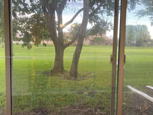 Дом в аренду по адресу 3141 N Palm Aire Dr 3141 - фото 7429231