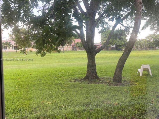 Дом в аренду по адресу 3141 N Palm Aire Dr 3141 - фото 7429232