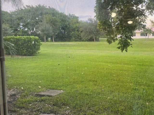 Дом в аренду по адресу 3141 N Palm Aire Dr 3141 - фото 7429233