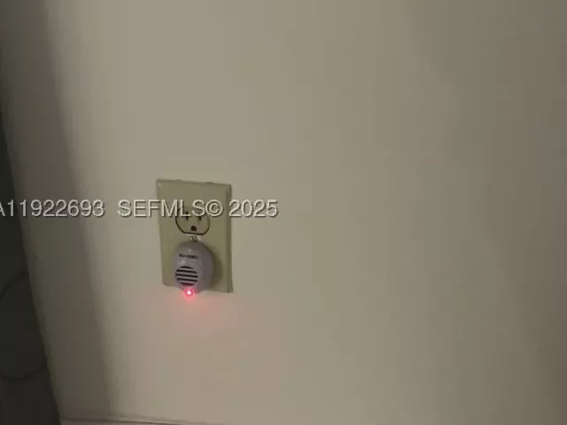 Дом в аренду по адресу 3141 N Palm Aire Dr 3141 - фото 9074492