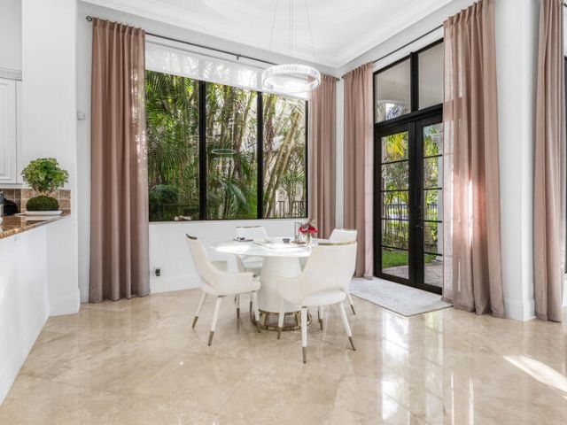 Продажа дома по адресу 17685 Circle Pond Court - фото 6894580