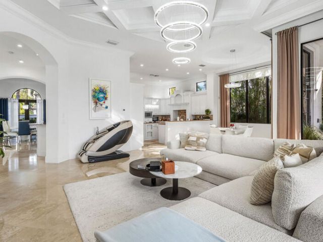 Продажа дома по адресу 17685 Circle Pond Court - фото 6894581