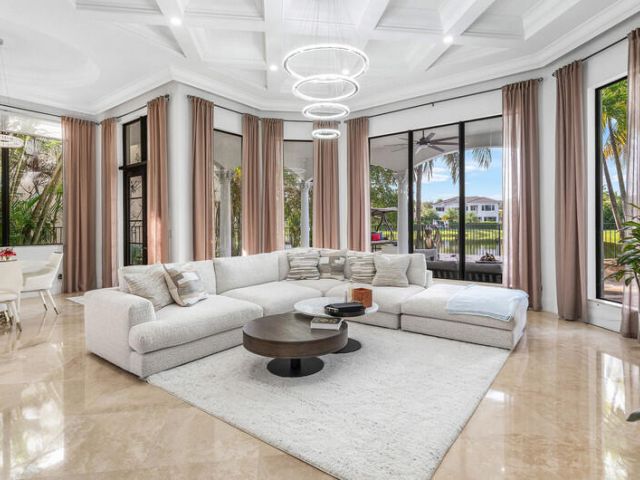 Продажа дома по адресу 17685 Circle Pond Court - фото 6894583