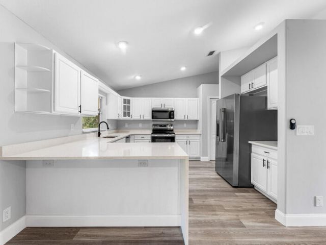 Продажа дома по адресу 12229 61st Lane N - фото 6897620