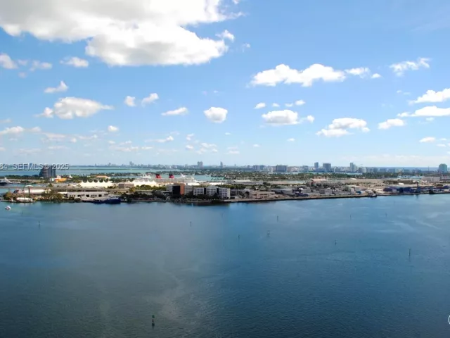 Продажа квартиры #1602 - фото 6886959