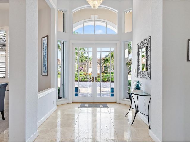 Продажа дома по адресу 8392 Egret Meadow Lane - фото 6893749