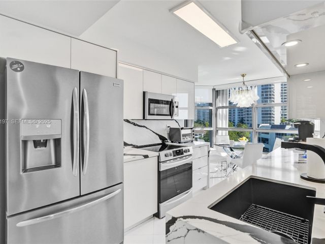 Квартира в аренду номер612 - фото 7518255