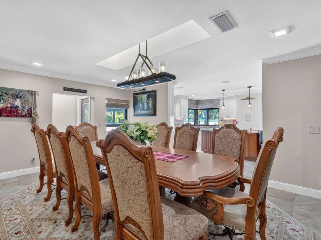 Продажа дома по адресу 5212 Foxpointe Circle SE - фото 6887859