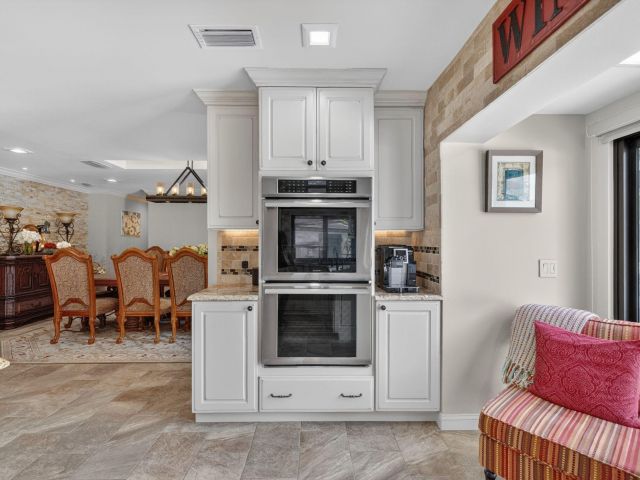 Продажа дома по адресу 5212 Foxpointe Circle SE - фото 6887862