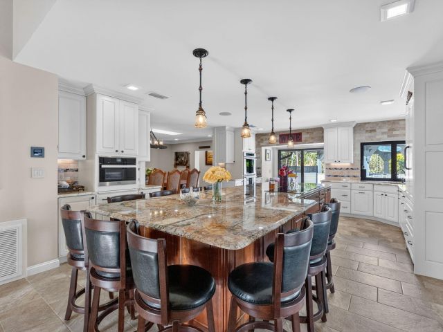 Продажа дома по адресу 5212 Foxpointe Circle SE - фото 6887868