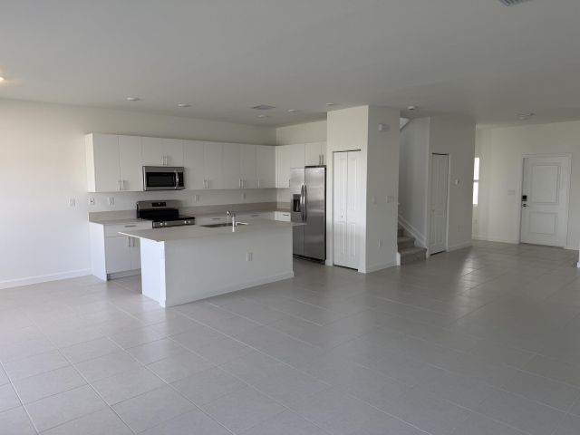 Дом в аренду по адресу 19407 SW 340th Street - фото 6889036