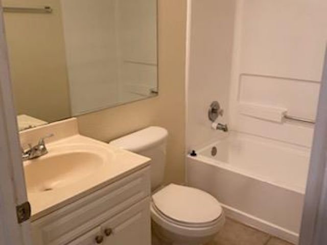 Дом в аренду по адресу 8177 Severn Drive C - фото 6894463