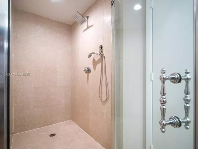 Продажа квартиры #2309 - фото 6890551