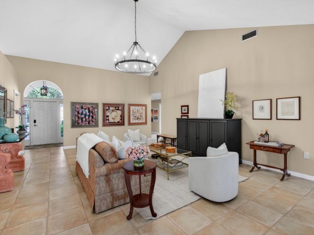 Продажа дома по адресу 1415 Wilderness Road - фото 6893710