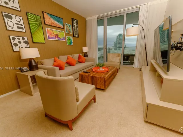 Продажа квартиры #1710 - фото 6890703