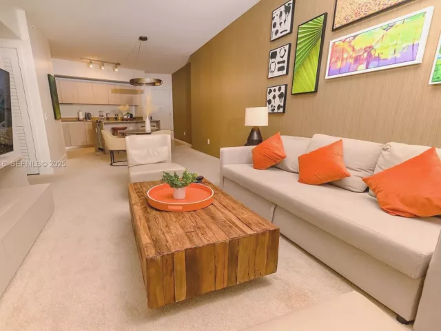 Продажа квартиры #1710 - фото 6890704