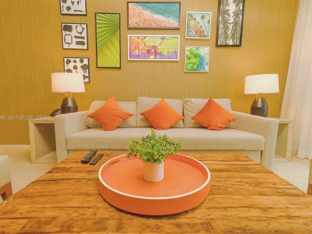 Продажа квартиры #1710 - фото 6890708