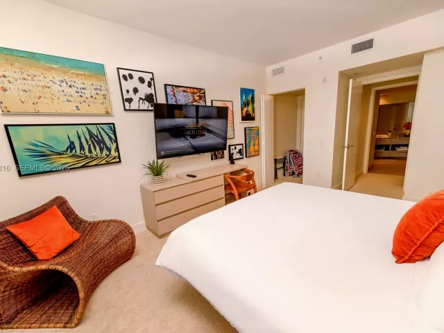 Продажа квартиры #1710 - фото 6890692