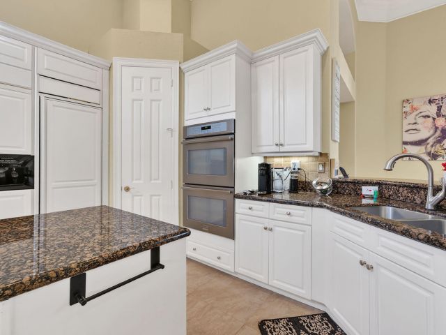 Дом в аренду по адресу 7162 Via Firenze - фото 6894417