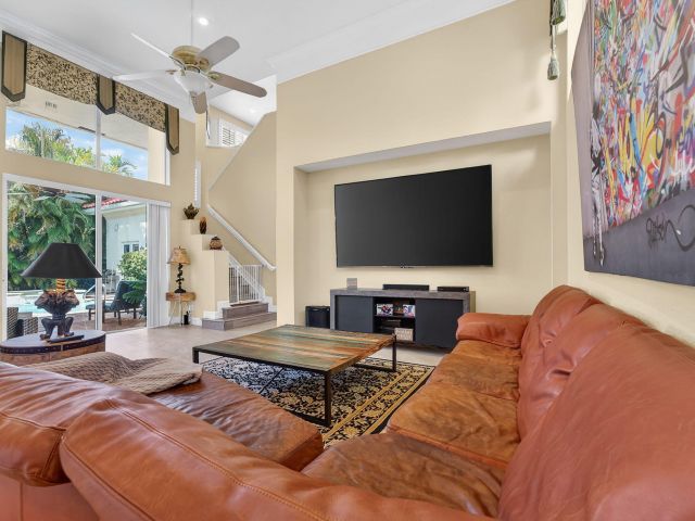 Дом в аренду по адресу 7162 Via Firenze - фото 6894422