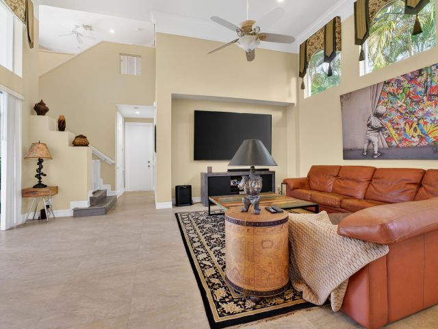 Дом в аренду по адресу 7162 Via Firenze - фото 6894423