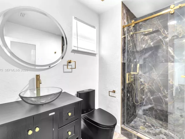 Дом в аренду по адресу 1541 NW 1st Ct - фото 6889741