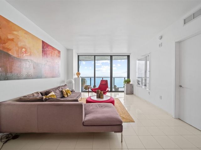 Продажа квартиры #3904 - фото 6889287