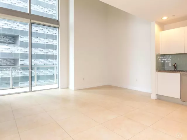 Продажа квартиры #606 - фото 6890535