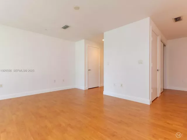 Продажа квартиры #606 - фото 6890526