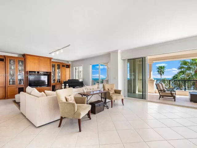 Продажа квартиры #7947 - фото 6897103