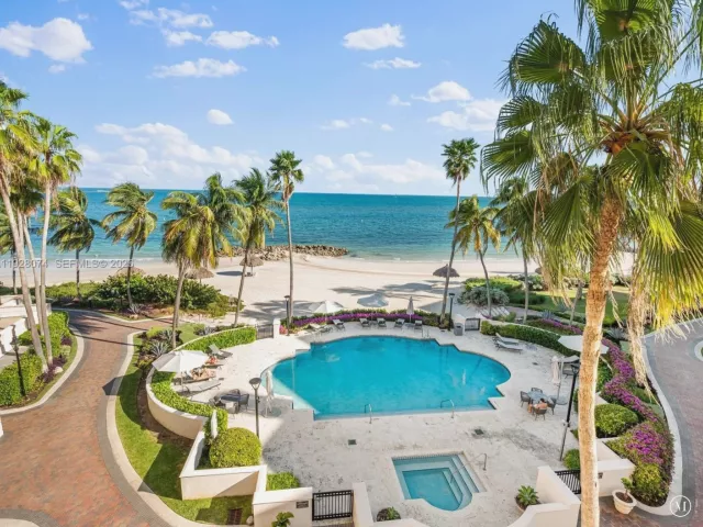 Продажа квартиры #7947 - фото 6897094