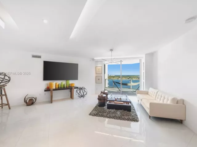 Продажа квартиры #1803 - фото 6898281