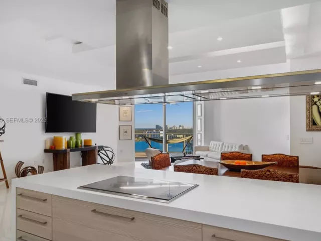 Продажа квартиры #1803 - фото 6898285