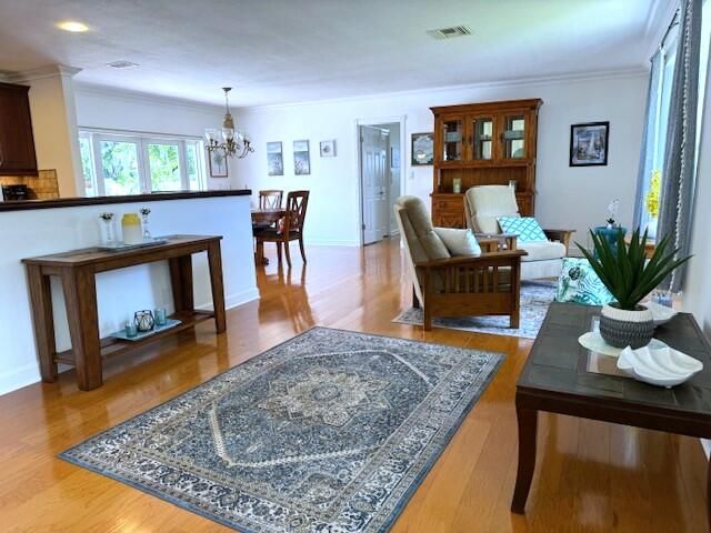 Дом в аренду по адресу 925 Cypress Drive - фото 6890143