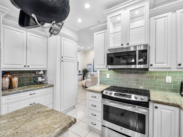 Продажа дома по адресу 7155 Via Palomar - фото 6914185