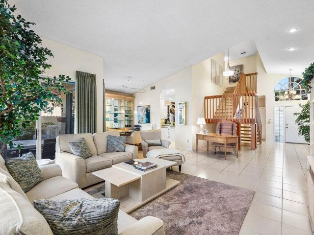 Продажа дома по адресу 7155 Via Palomar - фото 6914189