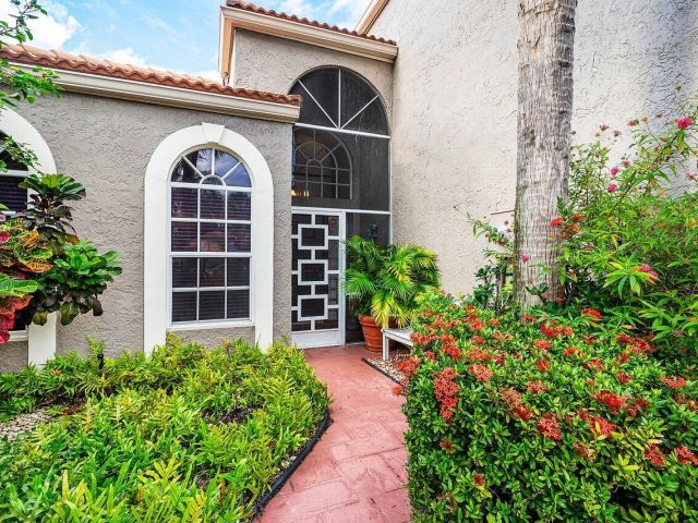 Продажа дома по адресу 7155 Via Palomar - фото 6914195