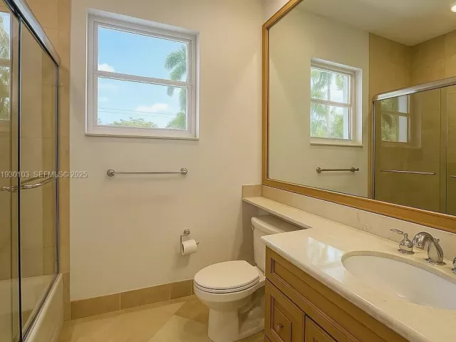 Дом в аренду по адресу 1490 Cleveland Rd - фото 6892015