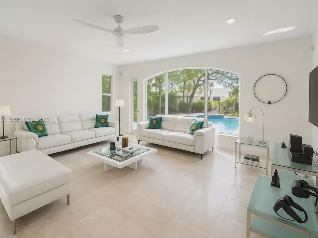 Дом в аренду по адресу 1490 Cleveland Rd - фото 6892019