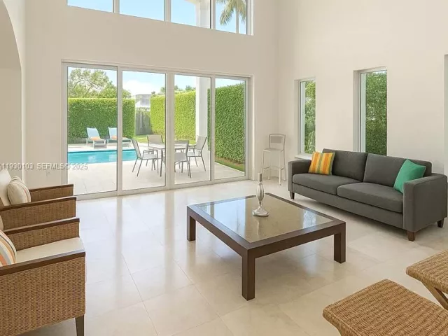 Дом в аренду по адресу 1490 Cleveland Rd - фото 6892005