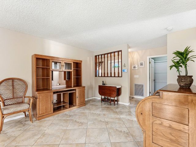 Продажа дома по адресу 3643 Avenue Montresor - фото 6891280