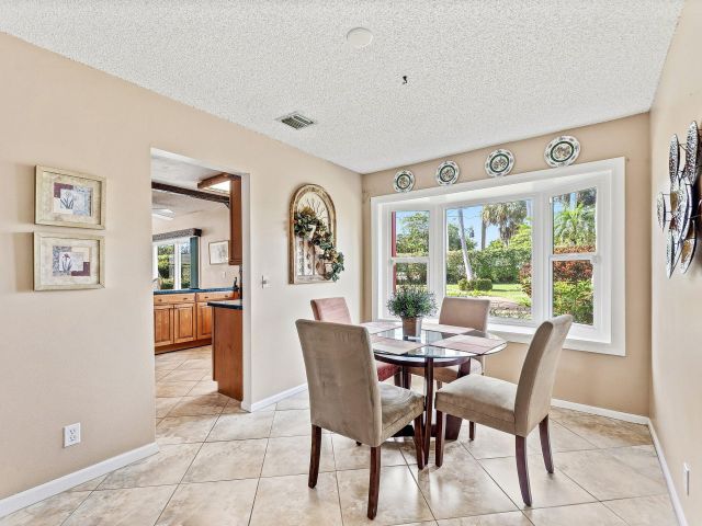 Продажа дома по адресу 3643 Avenue Montresor - фото 6891291