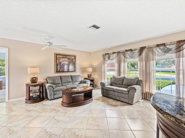 Продажа дома по адресу 3643 Avenue Montresor - фото 6891294