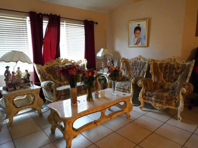 Продажа дома по адресу 10245 SW 16th Court - фото 6905160