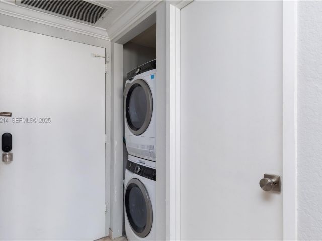 Продажа квартиры #1421 - фото 7470237