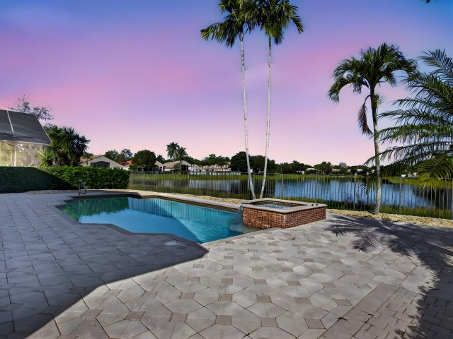 Продажа дома по адресу 13273 Solana Beach Cove - фото 6892607