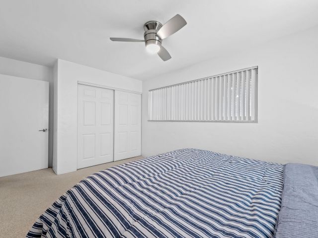 Продажа дома по адресу 27 NE 16th Avenue - фото 6893279