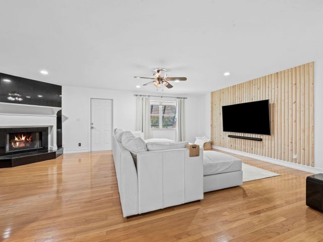 Продажа дома по адресу 27 NE 16th Avenue - фото 6893287