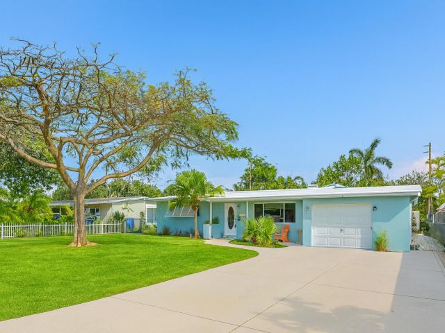 Продажа дома по адресу 27 NE 16th Avenue - фото 6893293